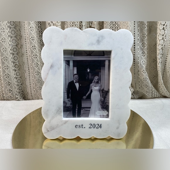 Mud Pie Other - Mud Pie Marble Picture Frame